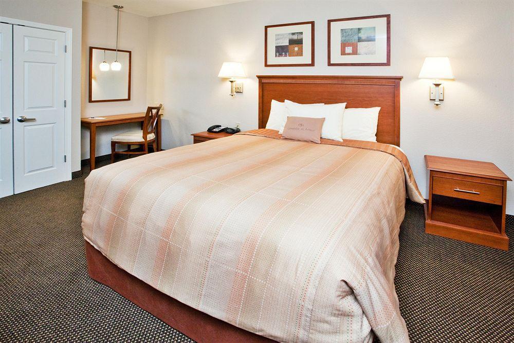 Candlewood Suites Apex Raleigh Area By Ihg Room photo
